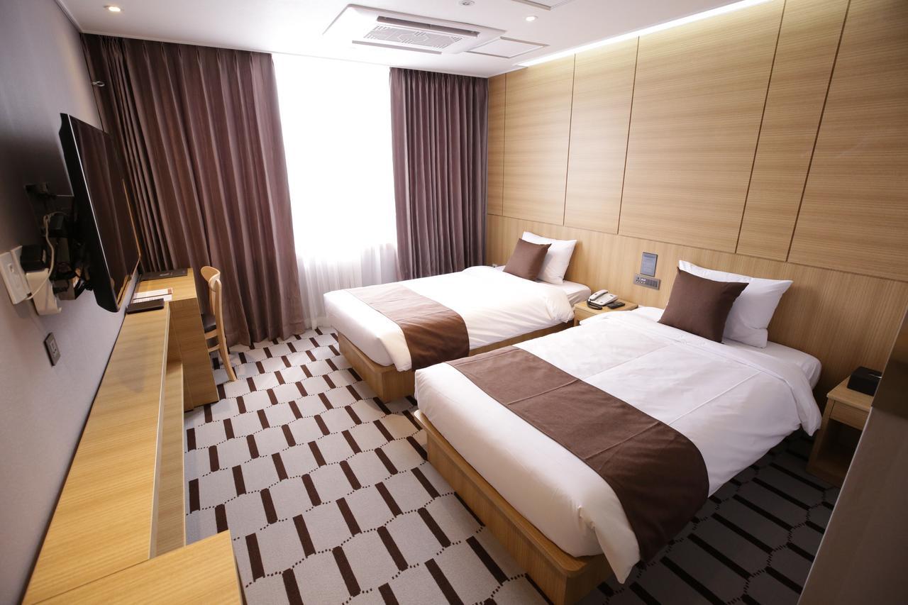 Honors Hotel Hwaseong Ngoại thất bức ảnh