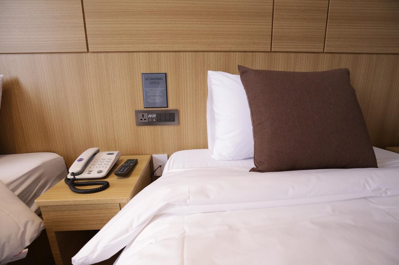 Honors Hotel Hwaseong Ngoại thất bức ảnh